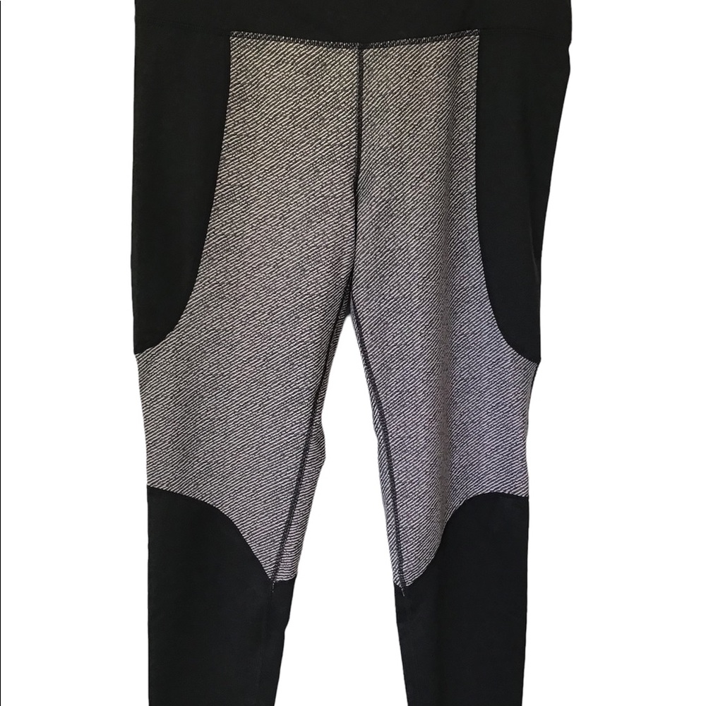 Lou & Grey leggings Sz XL black grey stripe Activewear full length waist pocket